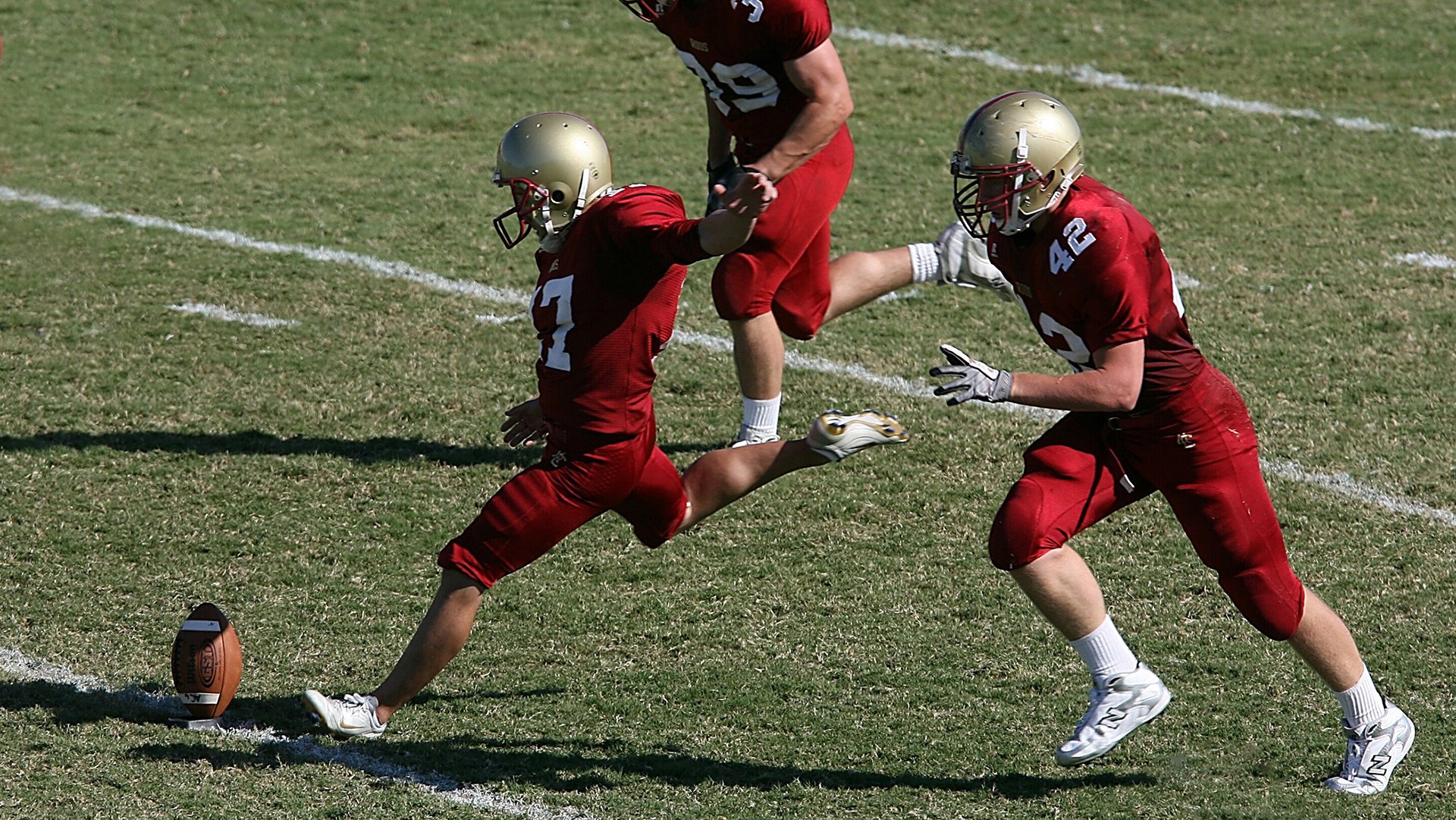 国足防守体系优化研究，国足后防线怎么样